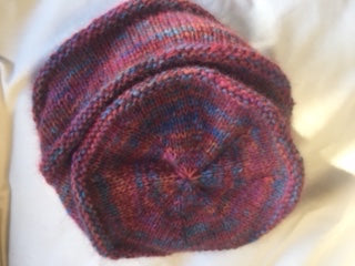 Slouch hat detail Touch Yarn